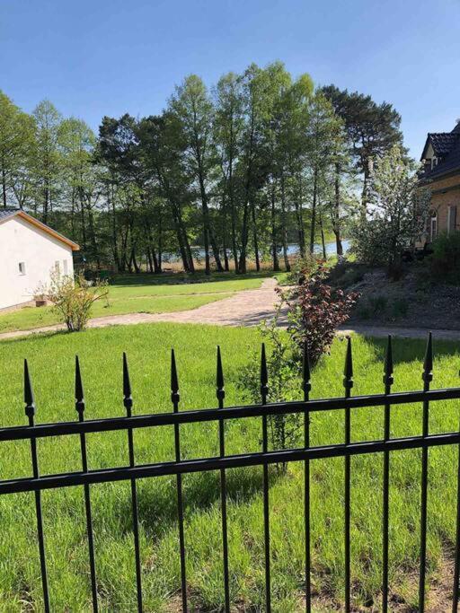 Haus Wilma Gruene Idylle Im Wald Direkt Am See Wendisch Rietz Eksteriør billede